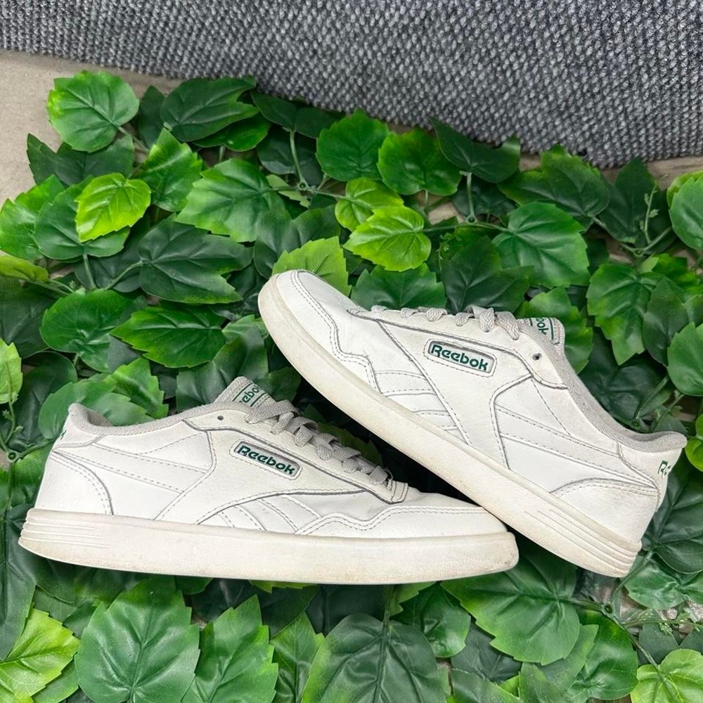 Reebok Court Advance Leather Sneakers White Cream Women's 7.5
